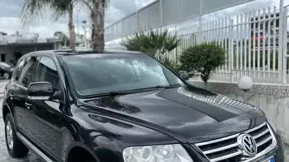 Usata VW Touareg 174 CV (127 kW) 2005 Nero SUV
