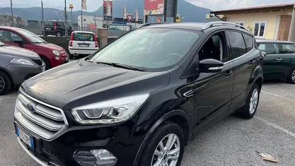 Nero Usata 2019 Ford Kuga Business Edition SUV | 15.900 € (Buon prezzo)