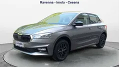 Grigio Nuova 2025 Skoda Fabia Tre volumi | 18.500 € (Ottimo prezzo)