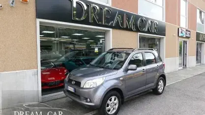 Usata Daihatsu Terios 86 CV (63 kW) 2009 Grigio metallizzato SUV