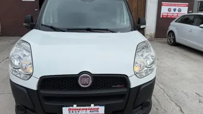 Usata Fiat Doblò 90 CV (66 kW) 2011 Bianco Monovolume