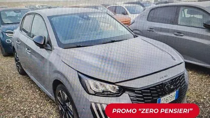 Usata Peugeot 208 101 CV (74 kW) 2025 Utilitaria