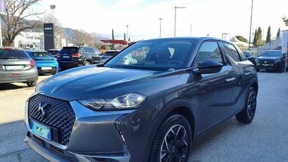 Usado DS Automobiles DS3 So Chic 102 CV (75 kW) 2019 Gris Utilitario