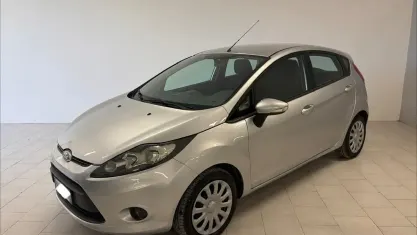 Usata Ford Fiesta 60 CV (44 kW) 2011 Grigio Berlina