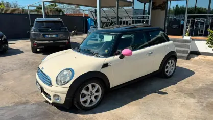 Usata Mini Cooper D 109 CV (80 kW) 2007 Beige Utilitaria