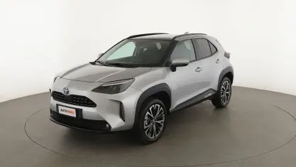 Usata Toyota Yaris Lounge 116 CV (85 kW) 2024 Argento Utilitaria
