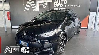 Usata Toyota Yaris Hybrid Trend 116 CV (85 kW) 2025 Nero Utilitaria