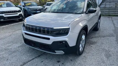 Nuova Jeep Avenger Altitude 101 CV (74 kW) 2025 Bianco SUV