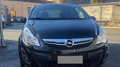 Usata Opel Corsa Edition 86 CV (63 kW) 2013 Nero Berlina