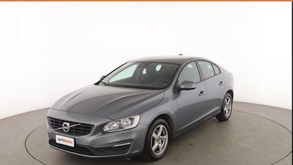 Usado Volvo S60 Kinetic 150 CV (110 kW) 2017 Gris Berlina