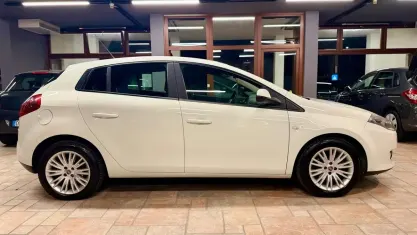 Usata Fiat Bravo Emotion 90 CV (66 kW) 2011 Bianco Utilitaria