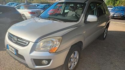 Usata Kia Sportage Active 141 CV (103 kW) 2010 Argento SUV