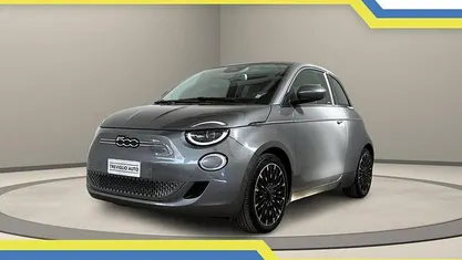Usata 2021 Fiat 500e La Prima Tre volumi | 14.450 € (Buon prezzo)