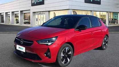 Usata Opel Corsa-e GS Line 56 kW (77 CV) 2021 Rosso Utilitaria