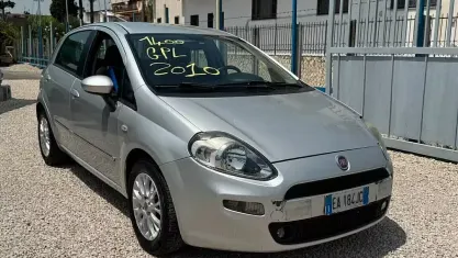 Usata Fiat Grande Punto 77 CV (56 kW) 2010 Grigio Utilitaria