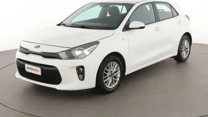 Usata Kia Rio 85 CV (62 kW) 2020 Bianco Berlina