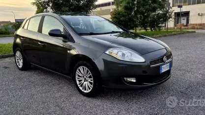 Usata Fiat Bravo Dynamic 90 CV (66 kW) 2009 Grigio Utilitaria
