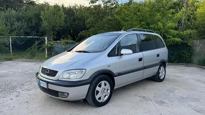 Usata Opel Zafira 116 CV (85 kW) 2000 Monovolume