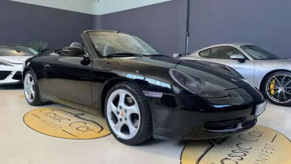 Usata Porsche 911 Carrera Cabriolet 320 CV (235 kW) 2001 Nero Cabrio