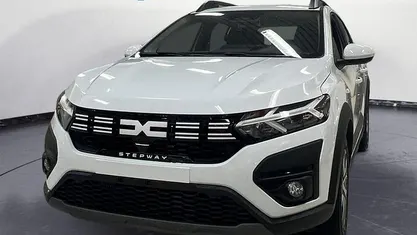 Usata Dacia Sandero Expression 101 CV (74 kW) 2025 Berlina