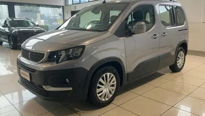 Usata Peugeot Rifter Active 102 CV (75 kW) 2019 Monovolume