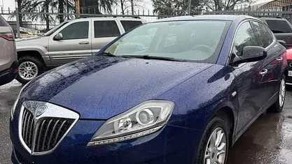 Usata Lancia Delta 120 CV (88 kW) 2010 Utilitaria