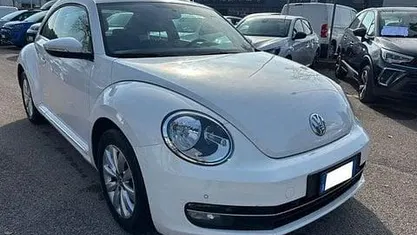 Bianco Usata 2011 VW Maggiolino Design Due volumi | 8990 € (Ottimo prezzo)