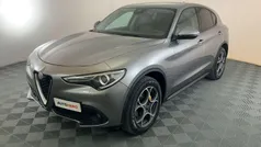 Grigio Usata 2019 Alfa Romeo Stelvio Executive SUV | 21.899 € (Buon prezzo)