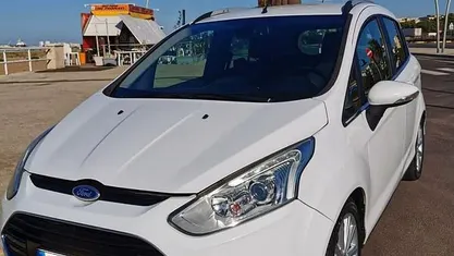 Usata Ford B-MAX Titanium 87 CV (63 kW) 2016 Monovolume