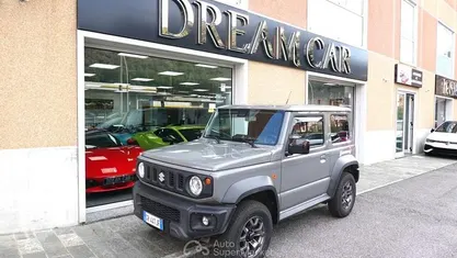 Usata Suzuki Jimny 102 CV (75 kW) 2019 Grigio pastello SUV