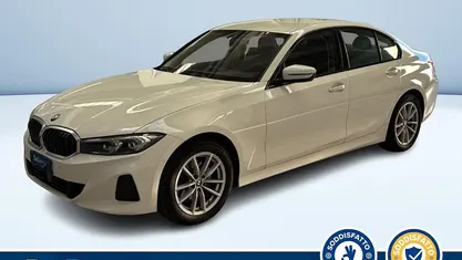 Bianco pastello Usata 2023 BMW 320e Comfort Edition Tre volumi | 35.000 € (Super prezzo)
