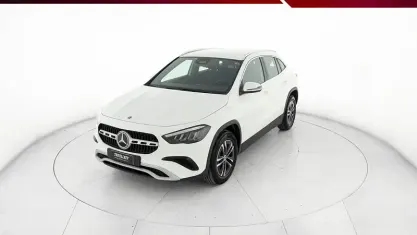 Usata Mercedes GLA180 Advanced 116 CV (85 kW) 2024 Bianco SUV