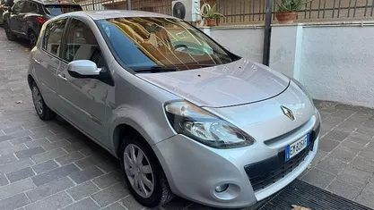 Grigio Usata 2014 Renault Clio IV Dynamique Due volumi | 3950 € (Ottimo prezzo)