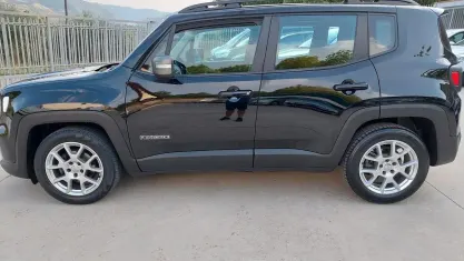 Usado Jeep Renegade 130 HP (95 kW) 2021 Preto SUV