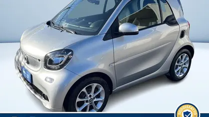 Argento metallizzato Usata 2020 Smart ForTwo Electric Drive Passion Tre volumi | 7500 € (Super prezzo)