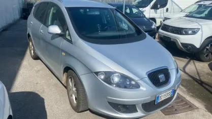 Usata Seat Altea Stylance 105 CV (77 kW) 2007 Grigio Monovolume