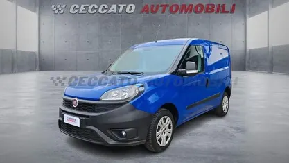 Usata Fiat Doblò 95 CV (69 kW) 2018 Blu Monovolume