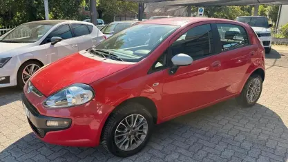 Usata Fiat Punto Evo Dynamic 70 CV (51 kW) 2010 Rosso Utilitaria