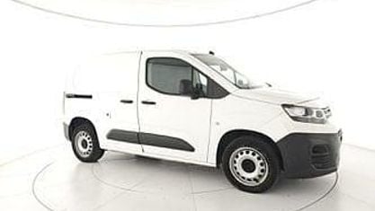 Käytetty Fiat Doblò 95 HP (69 kW) 2022 Valkoinen Tila-auto