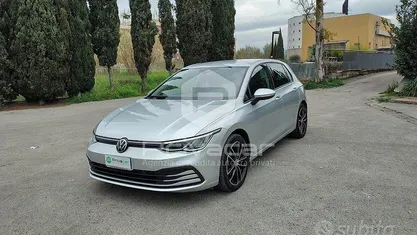 Usata VW Golf VII Life 115 CV (84 kW) 2021 Grigio Utilitaria