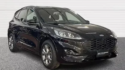 Begagnad Ford Kuga ST-Line X 120 HK (88 kW) 2023 Svart SUV