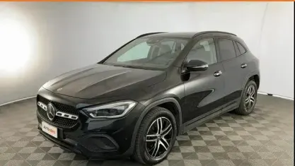 Usata Mercedes GLA200 150 CV (110 kW) 2021 Nero SUV