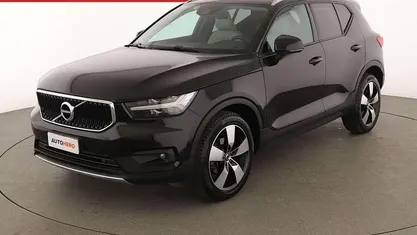 Usata Volvo XC40 Momentum 129 CV (94 kW) 2020 Nero SUV