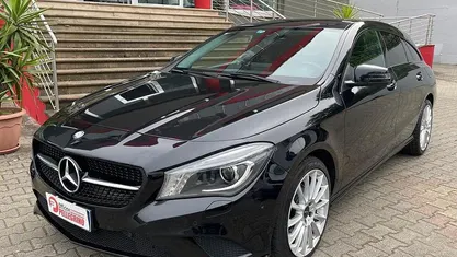 Usata Mercedes CLA200 Premium 136 CV (100 kW) 2015 Nero Berlina