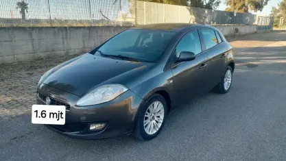 Usata Fiat Bravo 105 CV (77 kW) 2009 Marrone Utilitaria