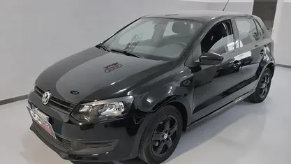 Nero Usata 2014 VW Polo Comfortline Tre volumi | 6300 € (Buon prezzo)