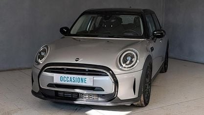 Usado Mini Cooper 136 HP (100 kW) 2023 Prateado Citadino