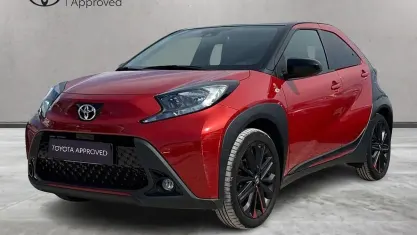 Usata Toyota Aygo X Trend 72 CV (52 kW) 2022 Rosso SUV
