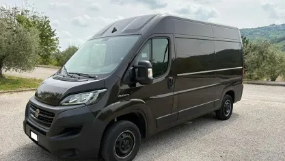 Usata Fiat Ducato 120 CV (88 kW) 2021 Marrone Furgone