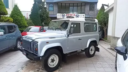 Gebraucht Land Rover Defender SE 122 PS (89 kW) 2010 SUV
